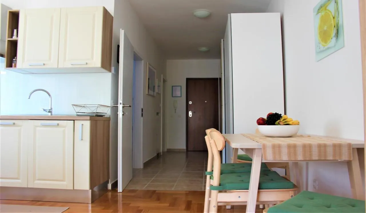 Adris Apartment - Private Parking Zára