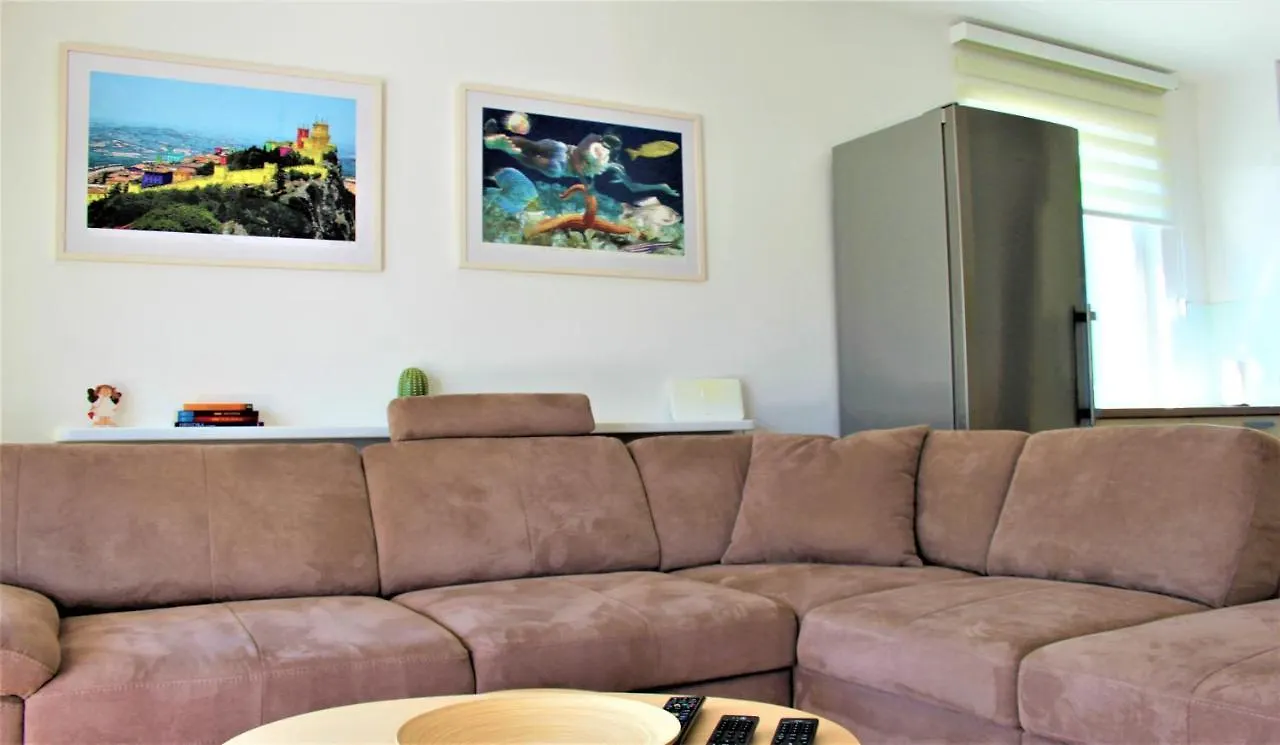 Adris Apartment - Private Parking Zadar