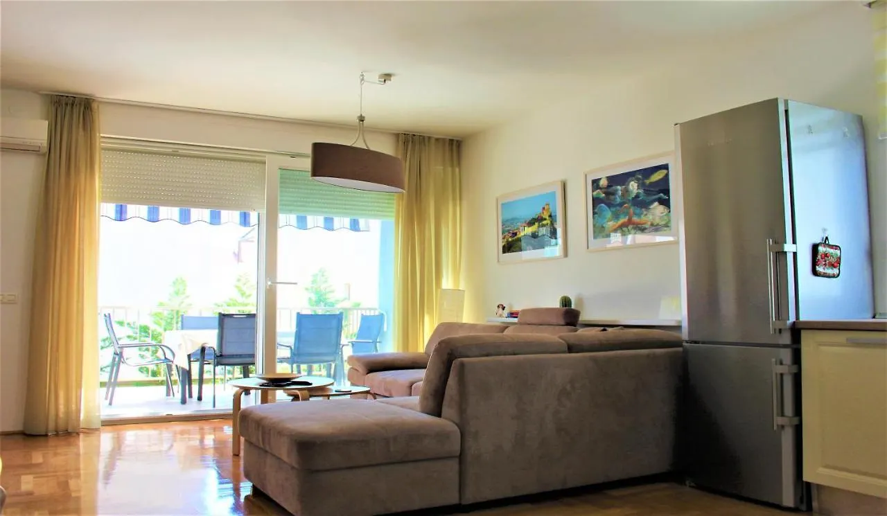 Adris Apartment - Private Parking Zadar