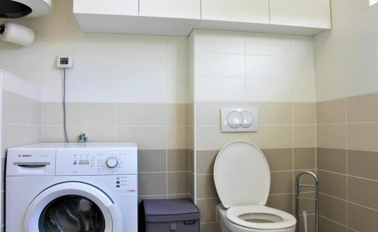 Adris Apartment - Private Parking Zadar