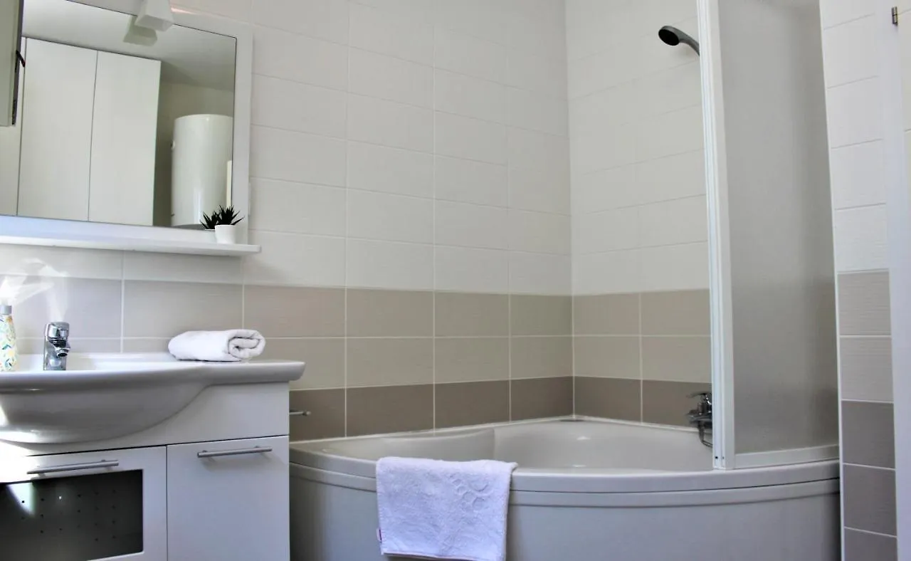 Adris Apartment - Private Parking Zadar Croatia