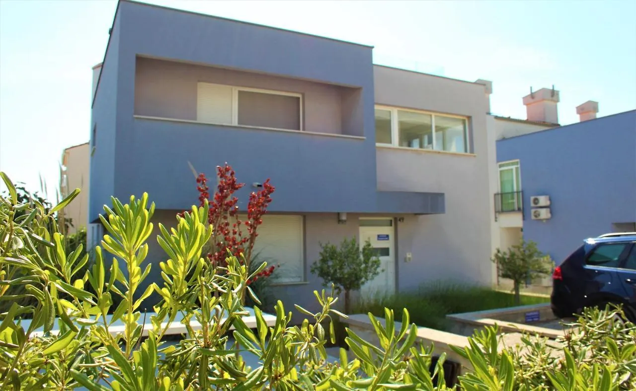 Adris Apartment - Private Parking Zadar