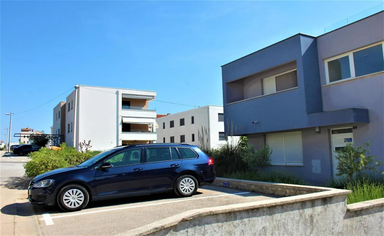Adris Apartment - Private Parking Zadar 0*,