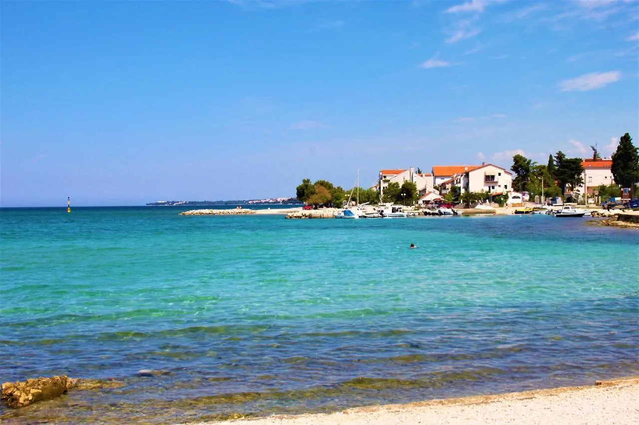 Adris Apartment - Private Parking Zadar